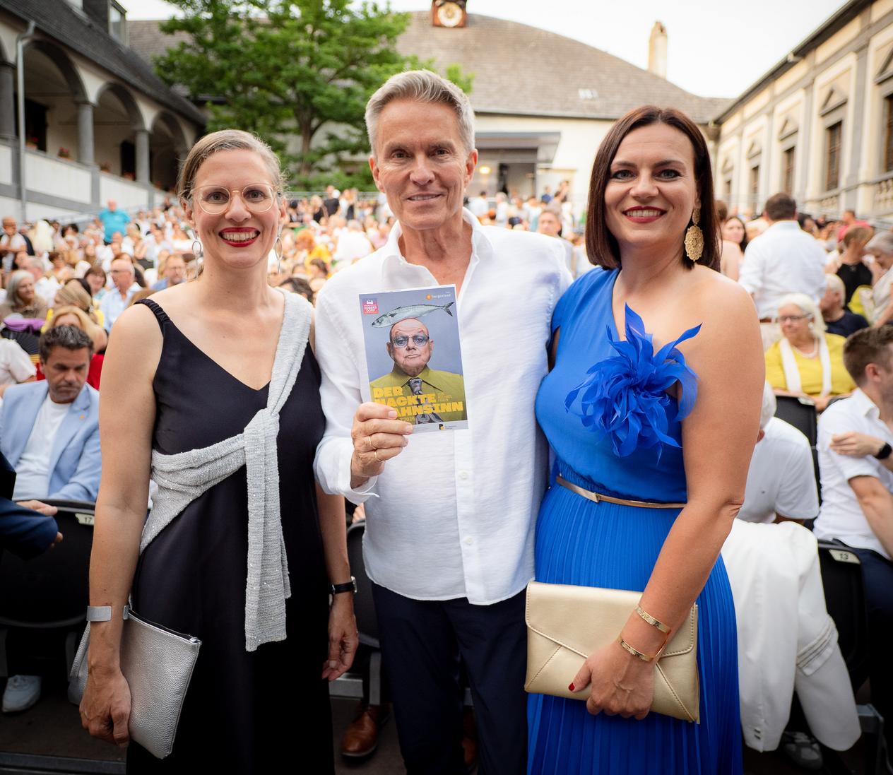 Premierengäste